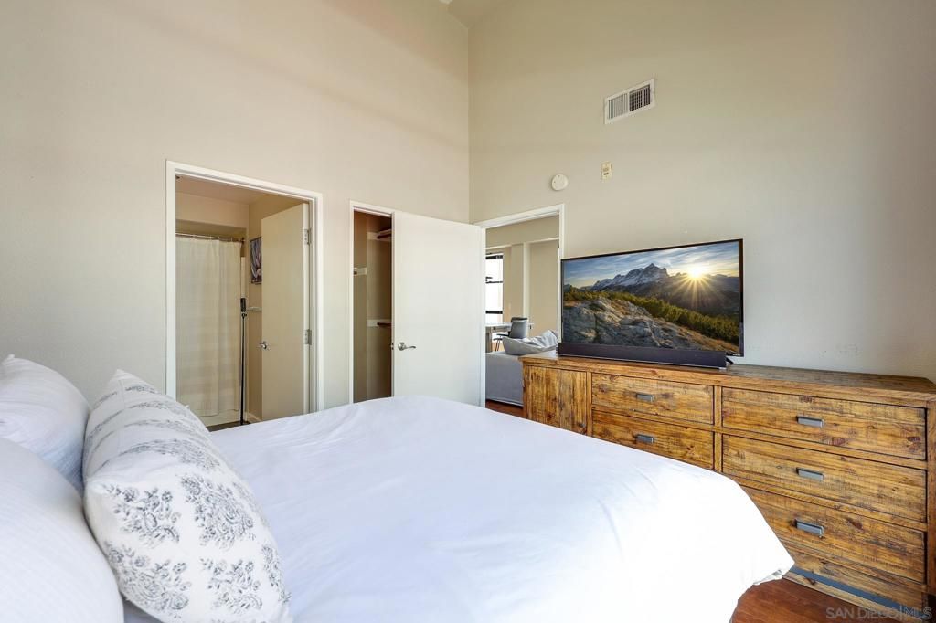 Image 24 of property listing at 777 6Th Ave 419, San Diego, CA 92101