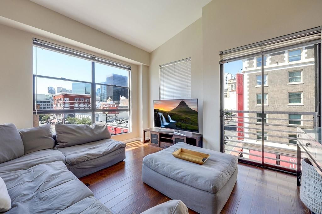 Image 6 of property listing at 777 6Th Ave 419, San Diego, CA 92101