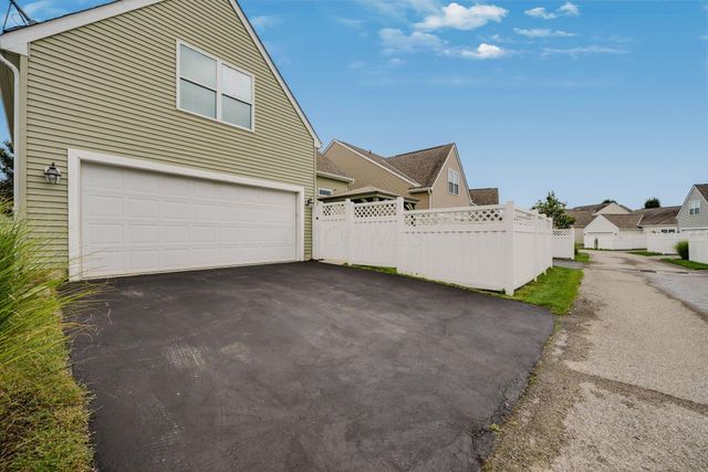 2143 Sawgrass Street, Grove City, OH 43123