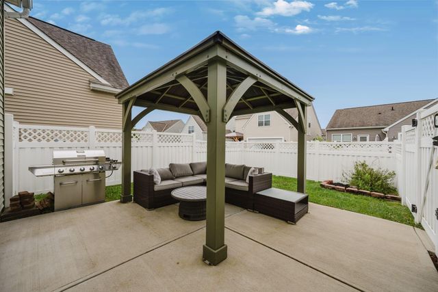 2143 Sawgrass Street, Grove City, OH 43123