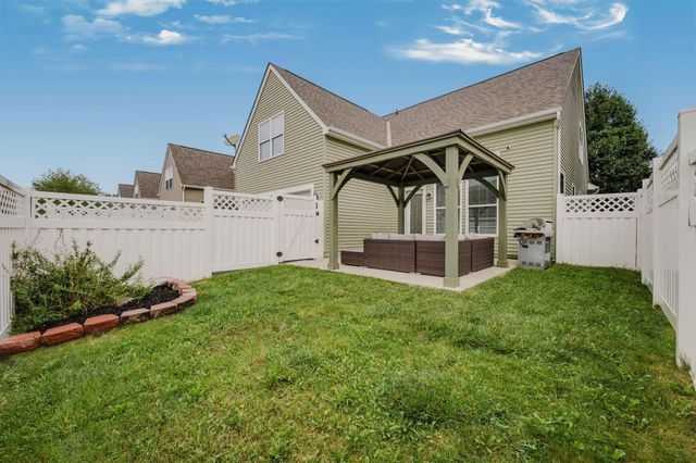 2143 Sawgrass Street, Grove City, OH 43123