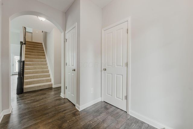 2143 Sawgrass Street, Grove City, OH 43123