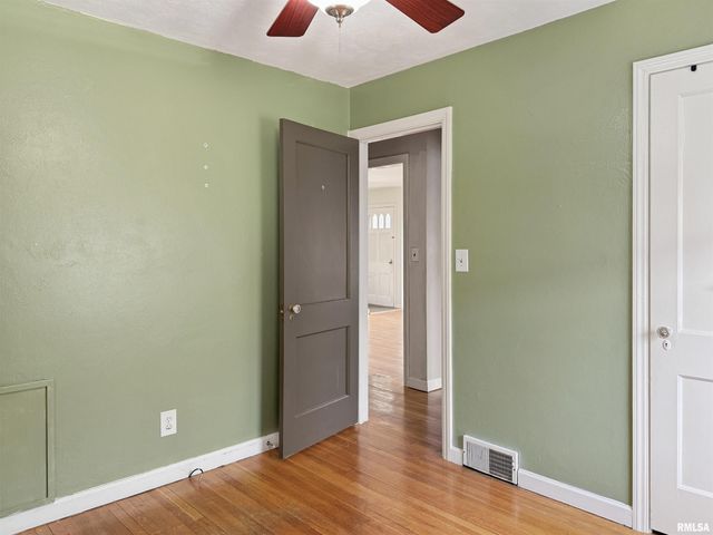 215 COURT Drive, Washington, IL 61571