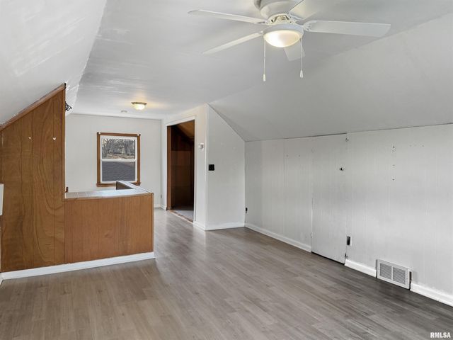 215 COURT Drive, Washington, IL 61571