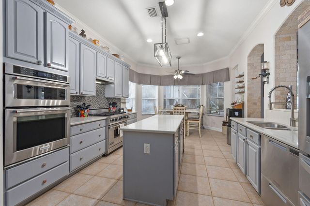 2704 Serenity Circle N, Fort Pierce, FL 34981