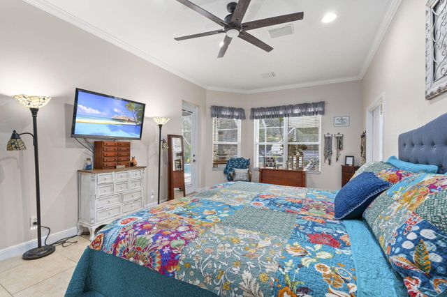 2704 Serenity Circle N, Fort Pierce, FL 34981