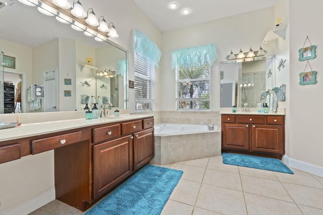 2704 Serenity Circle N, Fort Pierce, FL 34981