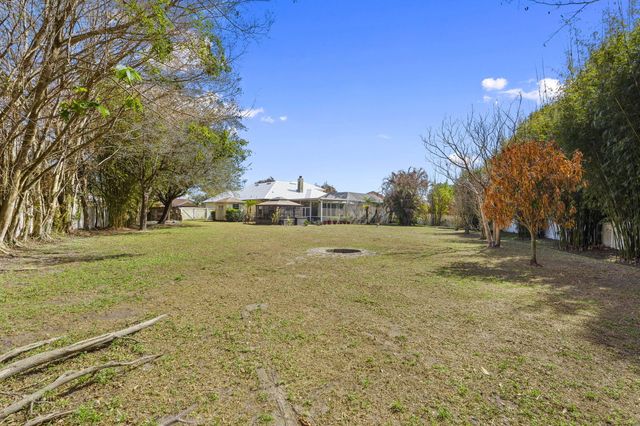 2704 Serenity Circle N, Fort Pierce, FL 34981