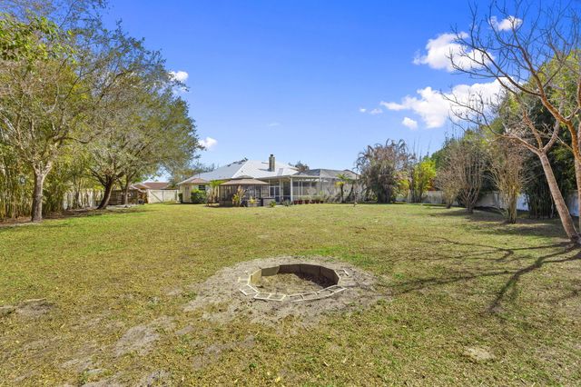 2704 Serenity Circle N, Fort Pierce, FL 34981