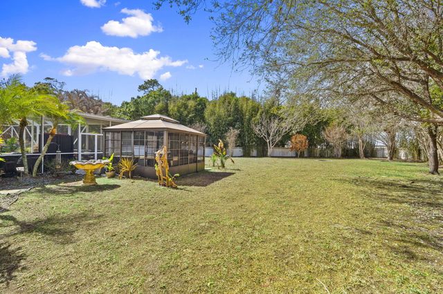 2704 Serenity Circle N, Fort Pierce, FL 34981