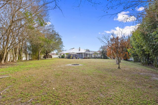 2704 Serenity Circle N, Fort Pierce, FL 34981