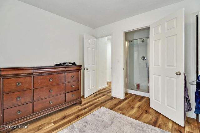 1016 W Hill Rd, Jamestown, TN 38556