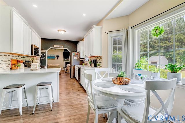 3860 Willow Creek Dr, Disputanta, VA 23842