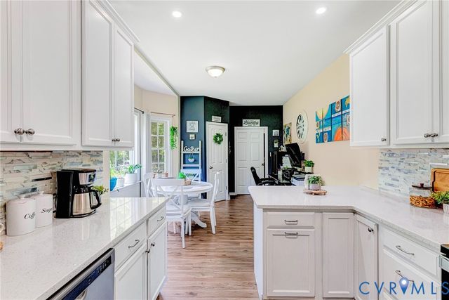 3860 Willow Creek Dr, Disputanta, VA 23842