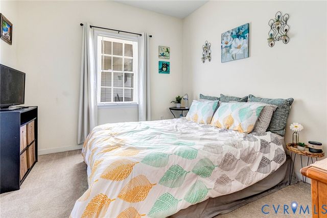 3860 Willow Creek Dr, Disputanta, VA 23842