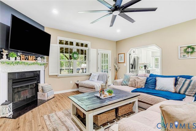 3860 Willow Creek Dr, Disputanta, VA 23842