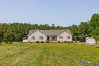 3860 Willow Creek Dr, Disputanta, VA 23842