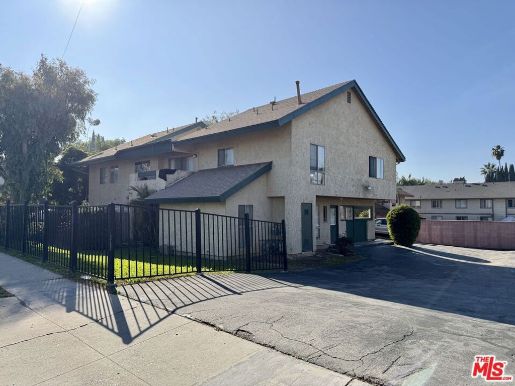 101 W Olive Avenue, La Habra, CA 90631