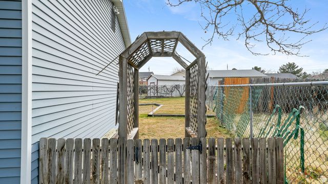 4036 S POWDER VIEW CIR, West Valley City, UT 84128