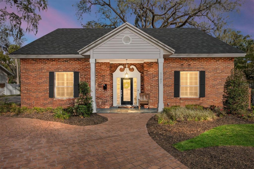 1107 SE 9TH AVENUE, Ocala, FL 34471