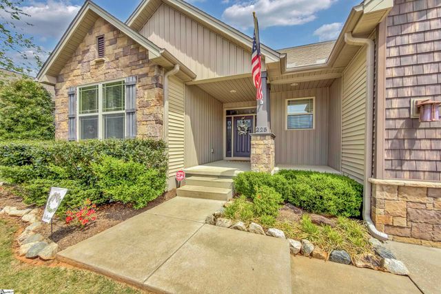 225 Bayswater Lane, Greer, SC 29651