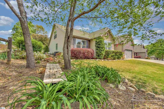 225 Bayswater Lane, Greer, SC 29651