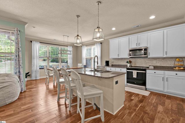 225 Bayswater Lane, Greer, SC 29651