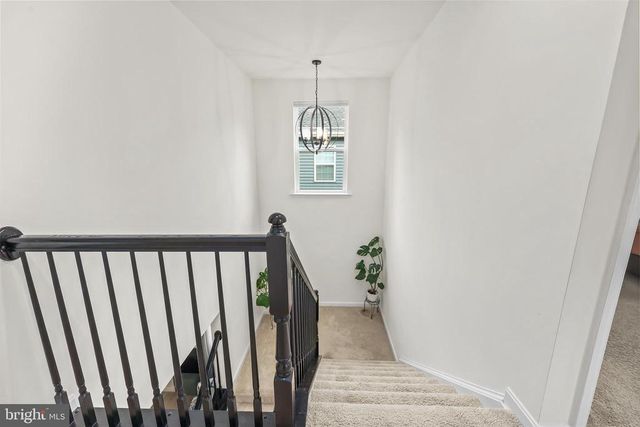 2865 WHITE TAIL DR, Locust Grove, VA 22508