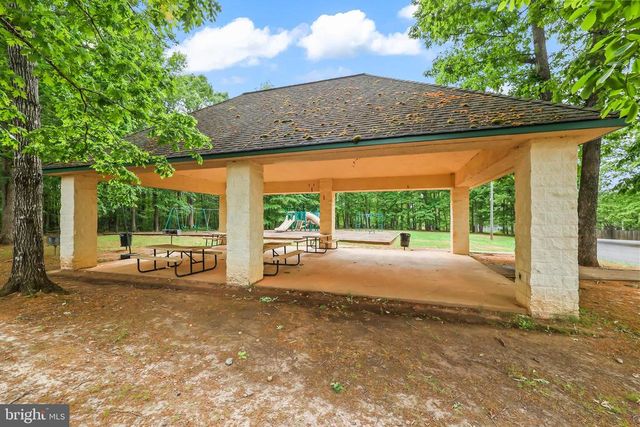 2865 WHITE TAIL DR, Locust Grove, VA 22508