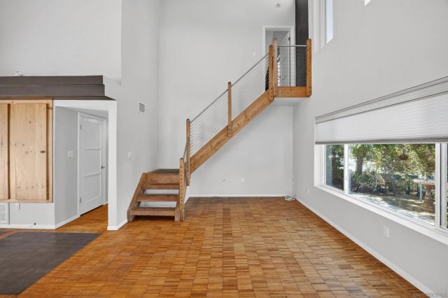 2143 Deerpark Dr, San Diego, CA 92110