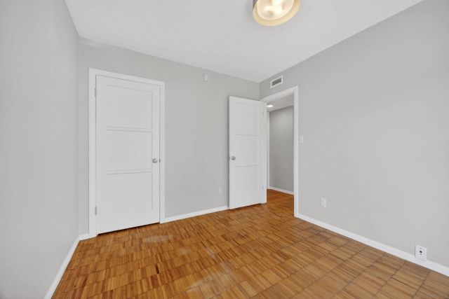 2143 Deerpark Dr, San Diego, CA 92110