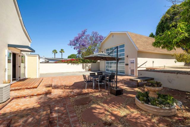 2143 Deerpark Dr, San Diego, CA 92110