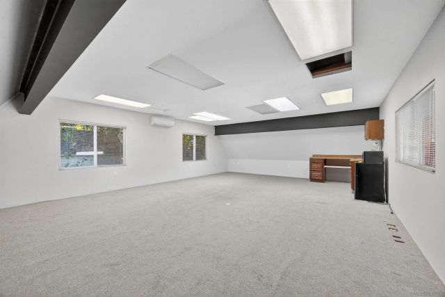 2143 Deerpark Dr, San Diego, CA 92110