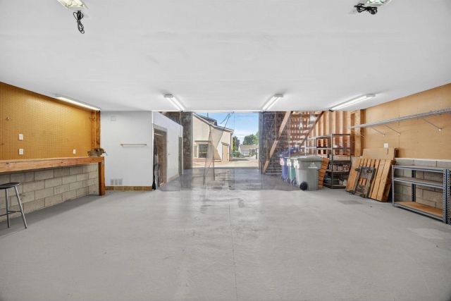 2143 Deerpark Dr, San Diego, CA 92110