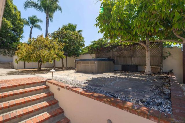 2143 Deerpark Dr, San Diego, CA 92110