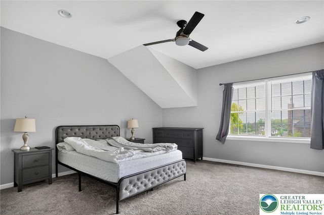 560 Quaker Ridge Terrace, Williams Twp, PA 18042