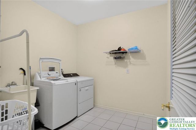 560 Quaker Ridge Terrace, Williams Twp, PA 18042