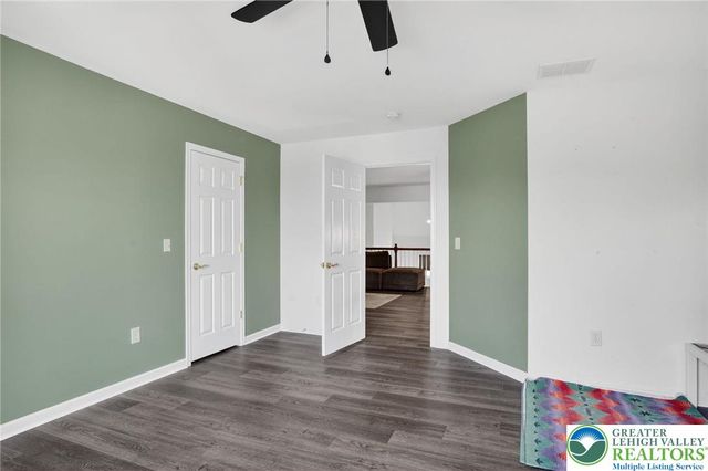 560 Quaker Ridge Terrace, Williams Twp, PA 18042