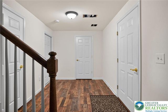 560 Quaker Ridge Terrace, Williams Twp, PA 18042