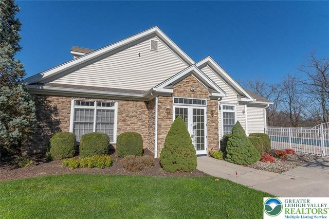 560 Quaker Ridge Terrace, Williams Twp, PA 18042