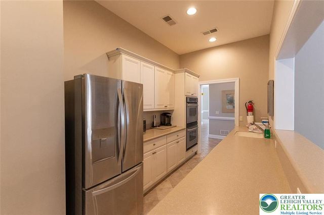 560 Quaker Ridge Terrace, Williams Twp, PA 18042
