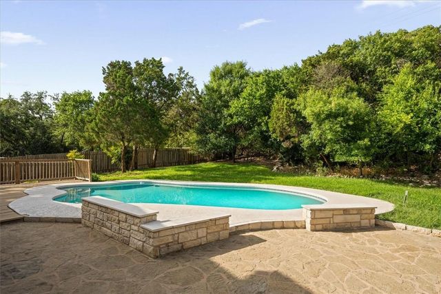 6100 Danwood DR, Austin, TX 78759