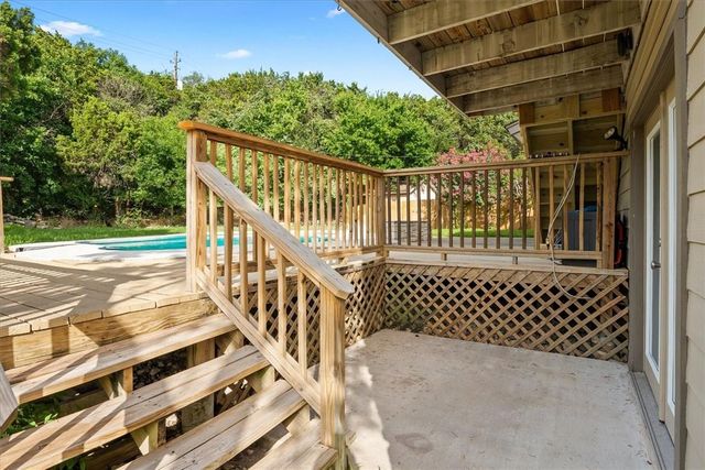 6100 Danwood DR, Austin, TX 78759