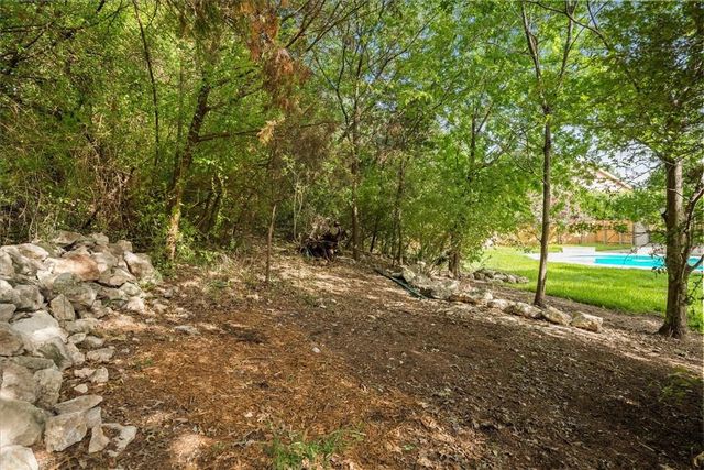 6100 Danwood DR, Austin, TX 78759