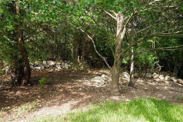 6100 Danwood DR, Austin, TX 78759