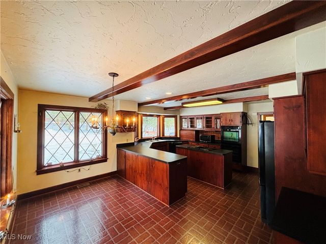 15899 Mccallum Drive, Doylestown, OH 44230