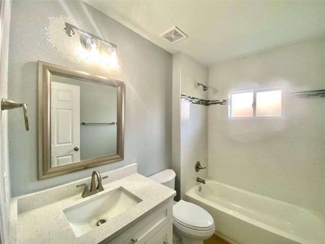 3757 Sebring Parkway, Sebring, FL 33870