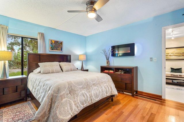 5200 E Club Circle 106, Boca Raton, FL 33487