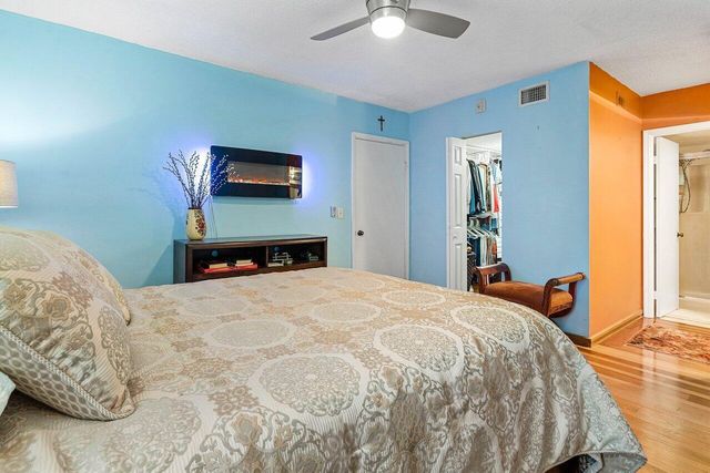 5200 E Club Circle 106, Boca Raton, FL 33487