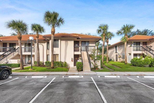 5200 E Club Circle 106, Boca Raton, FL 33487